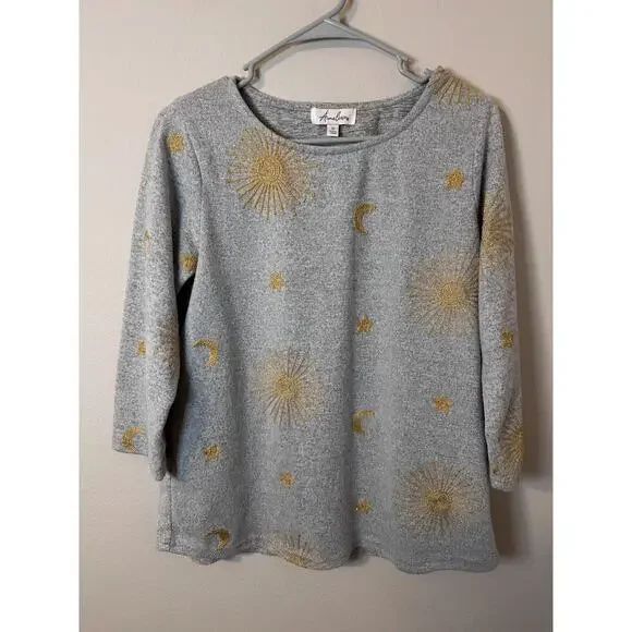 Amelioré medium Women's Celestial Embroidered Top in gray with gold embroidery - Picture 1 of 5